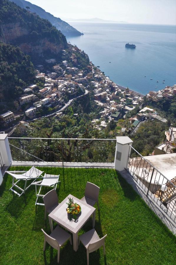Gresy Appartamento Suite Positano Eksteriør bilde