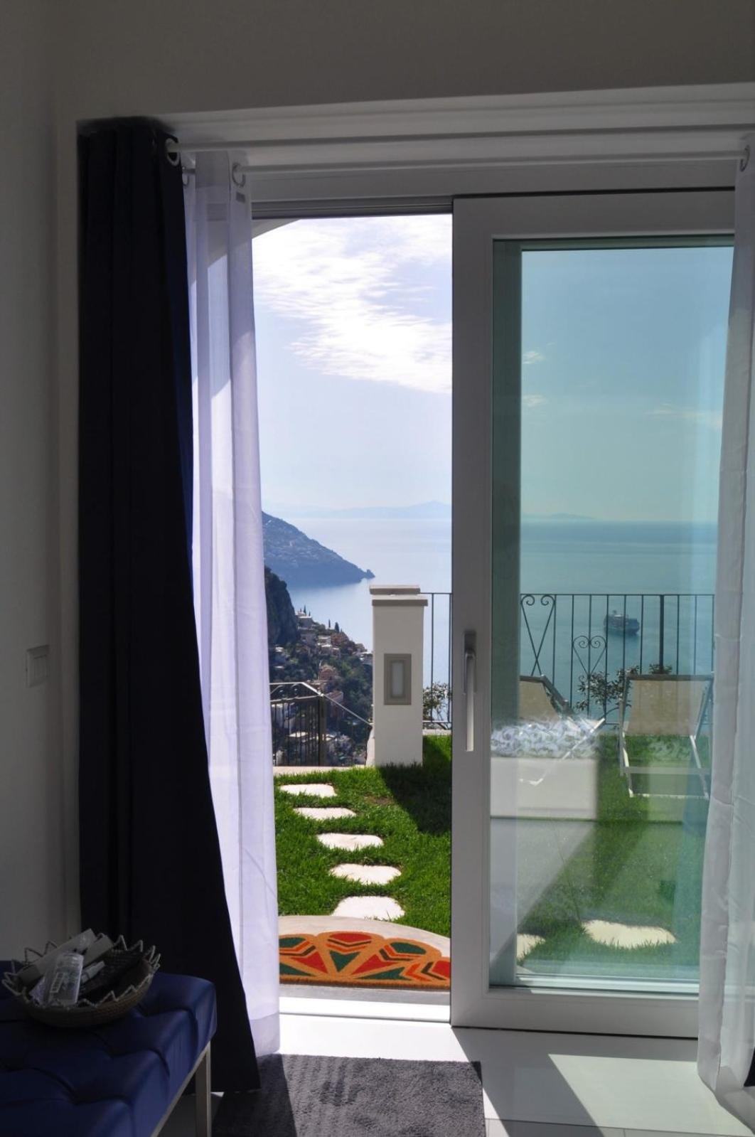 Gresy Appartamento Suite Positano Eksteriør bilde